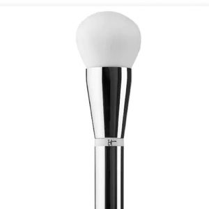 It Cosmetics Heavenly SkinBye Bye Pores Powder Brush #701